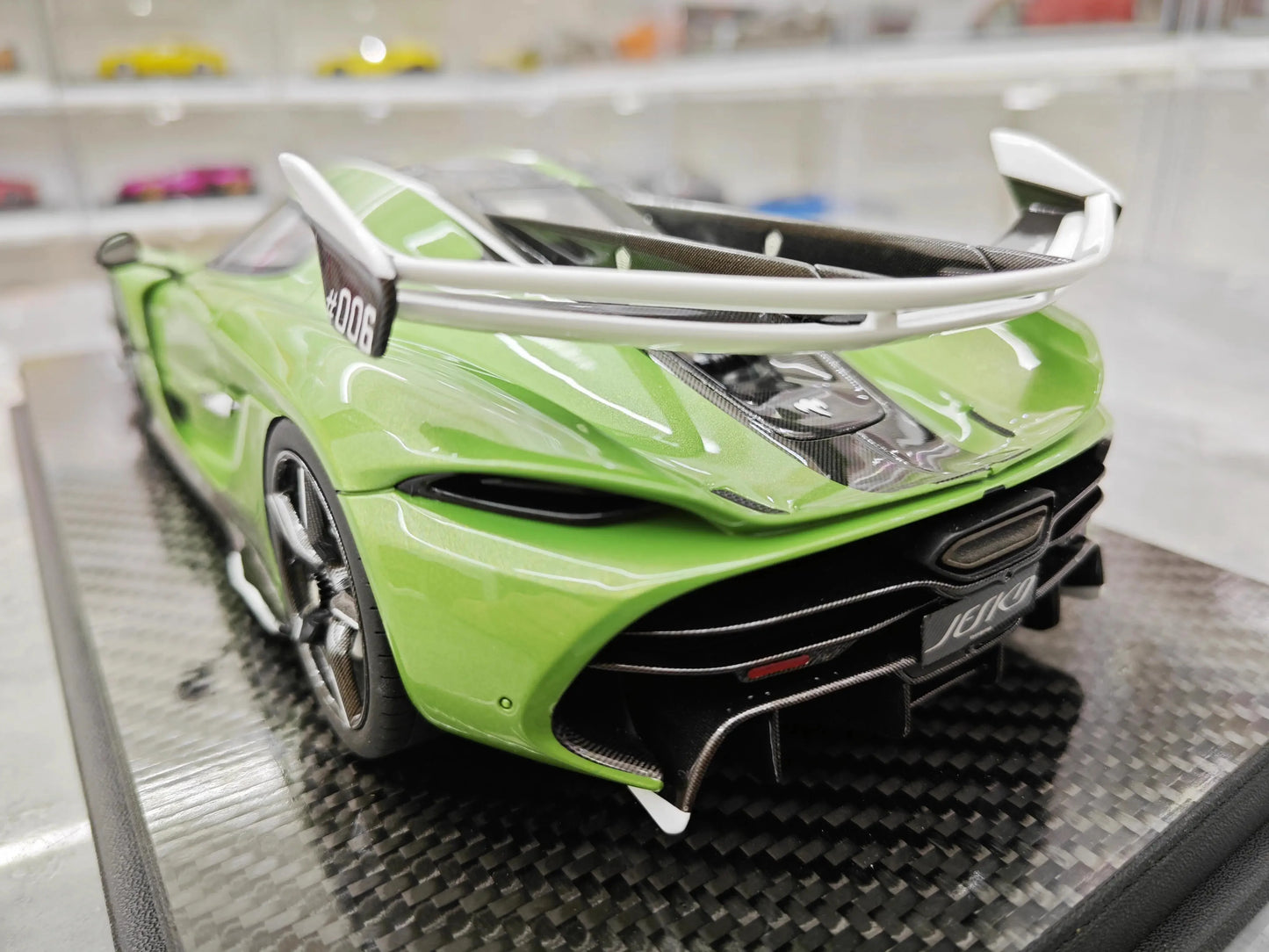 Frontiart Car Model 1/18 Koenigsegg Jesko Car Model Resin Model Limited Edition Cars Model Room Ornament Boy Collection Gift