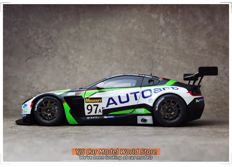 AUTOART Edition 1/18 Aston Martin VANTAGE V12 BATHURST 12HOUR #97 2015 Racing Car Model