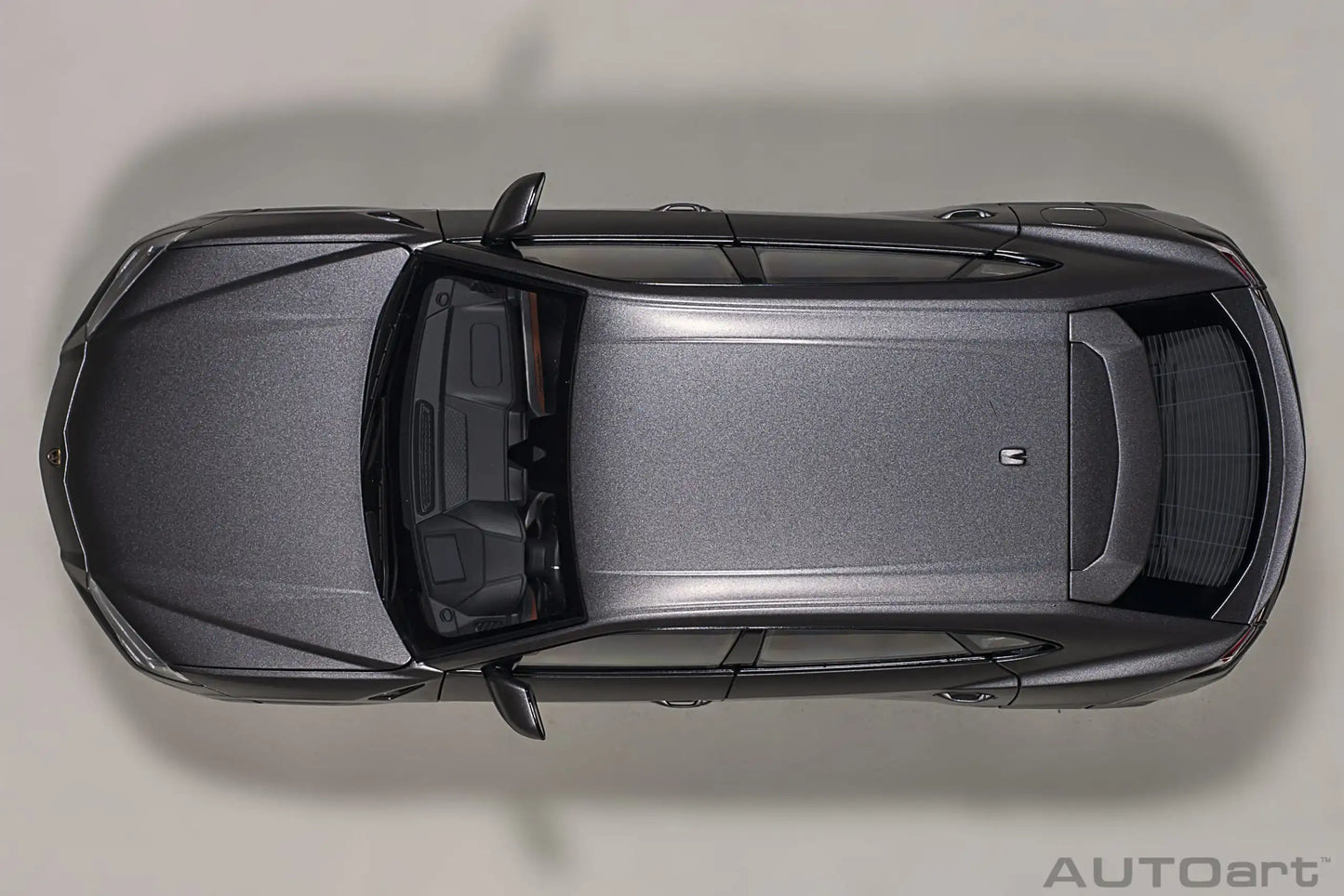 AUTOART New model 1/18 scale LAMBORGHINI URUS   car model Static display Collection Holiday gift