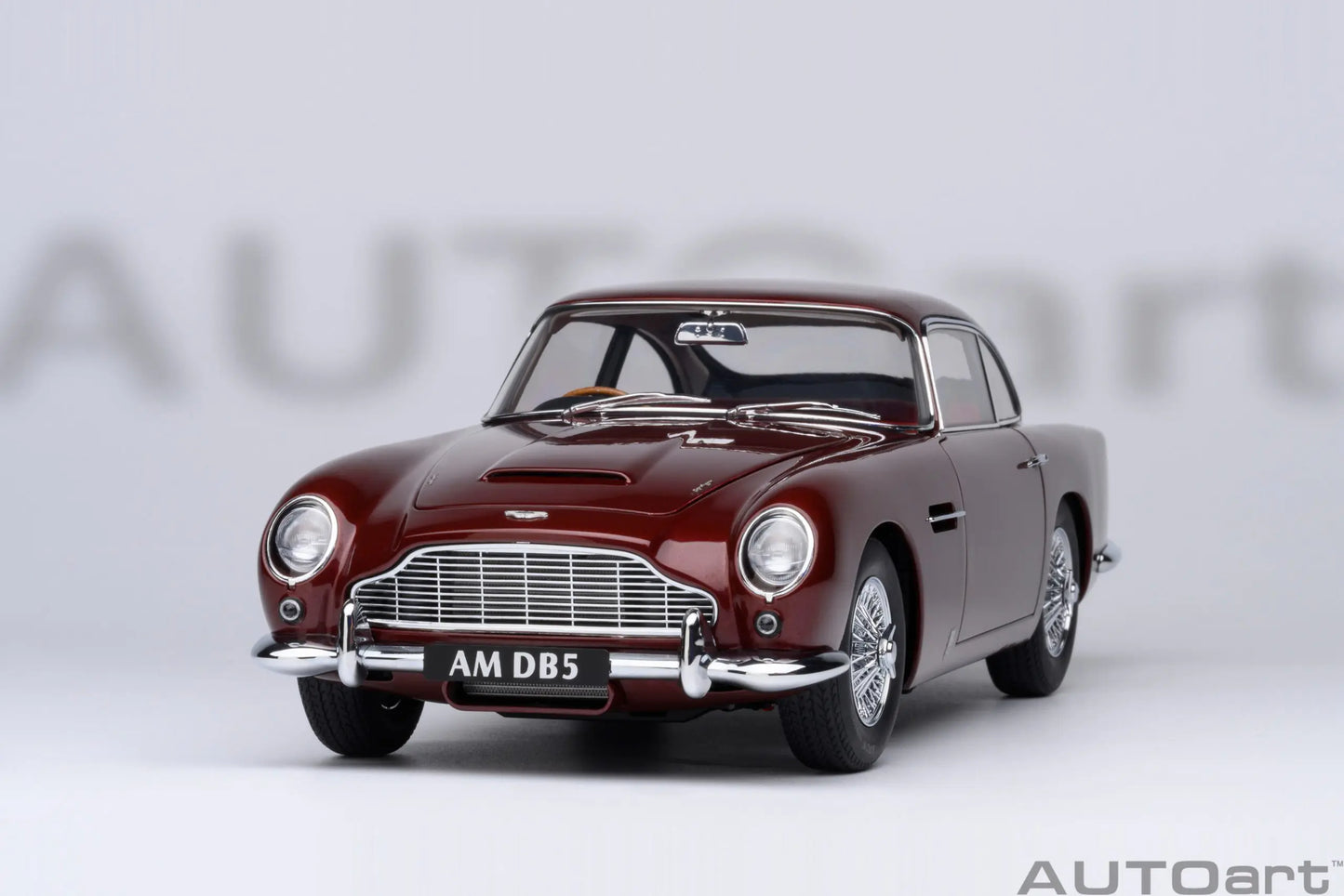 Autoart 1/18 ASTON MARTIN DB5  ABS 007/Goldfinger Bond , door full open sports car model static decoration collection