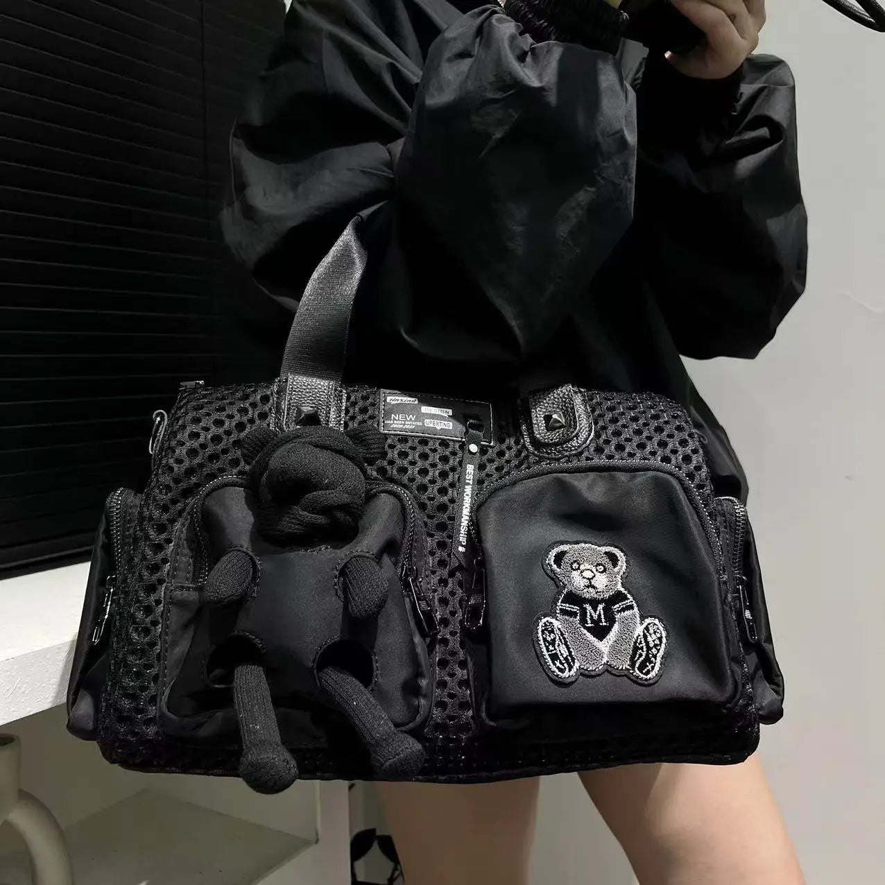 Ladies' fashionable mesh splicing casual handbag with multiple pockets, teddy bear doll, single shoulder diagonal cross bag