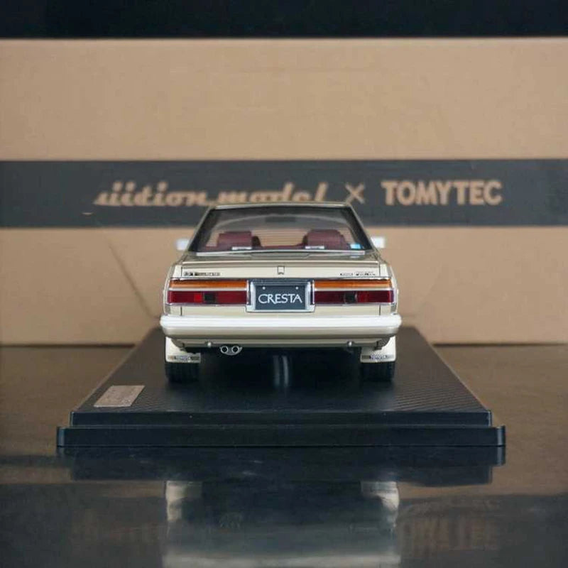 WELLY 1/18 TOYOTA Cresta GT Twin Turbo (GX71) 1984 Car Model