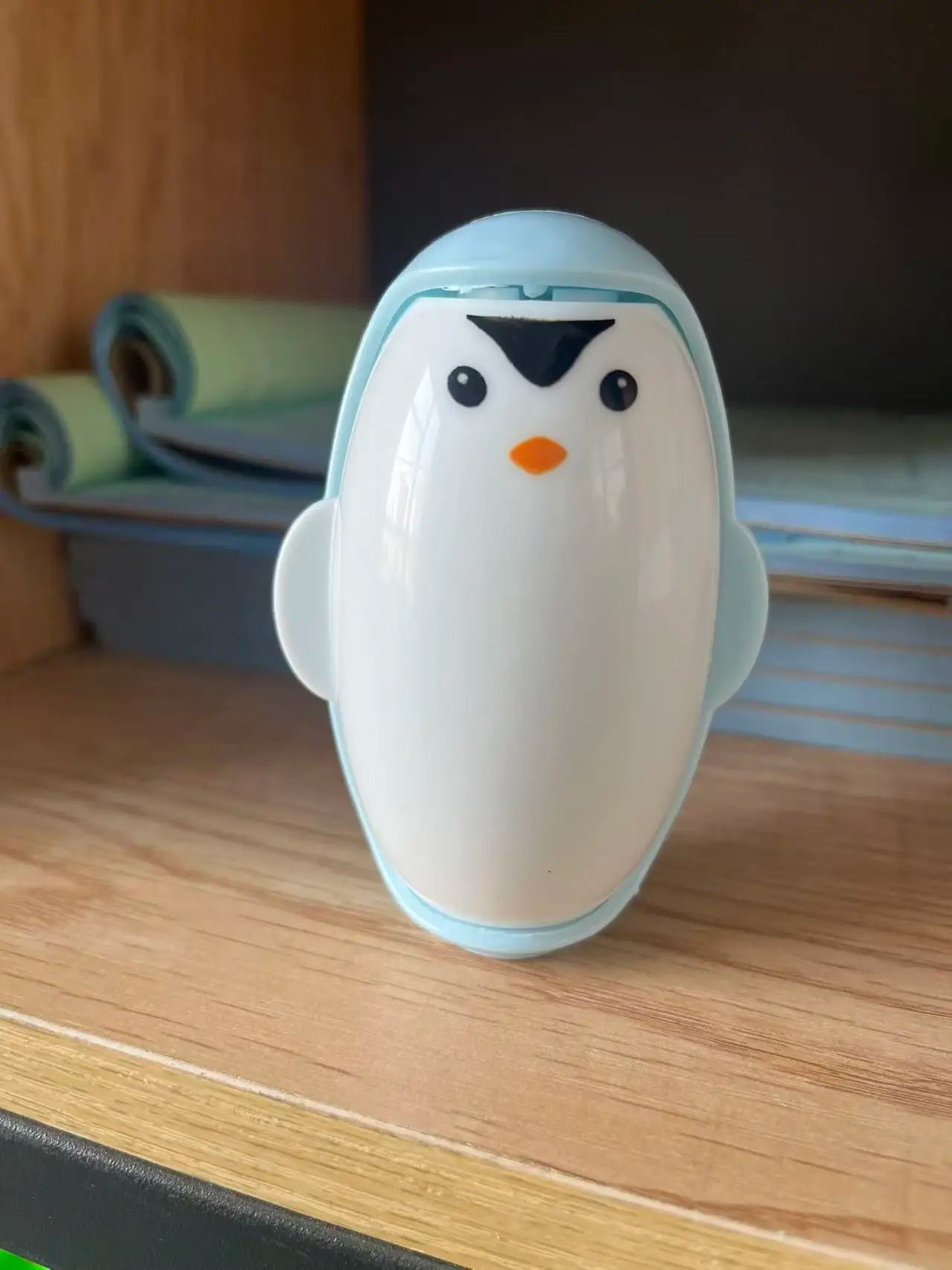 Washable Lint Remover Penguin Clothes Roller Portable Pet Hair Remover Dust Removal Eliminator Brush Hair Sticky Cleaning Tools