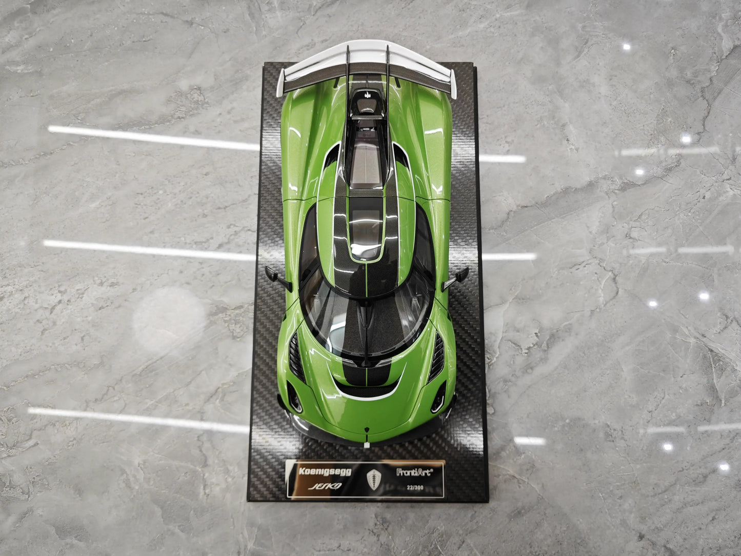 Frontiart Car Model 1/18 Koenigsegg Jesko Car Model Resin Model Limited Edition Cars Model Room Ornament Boy Collection Gift