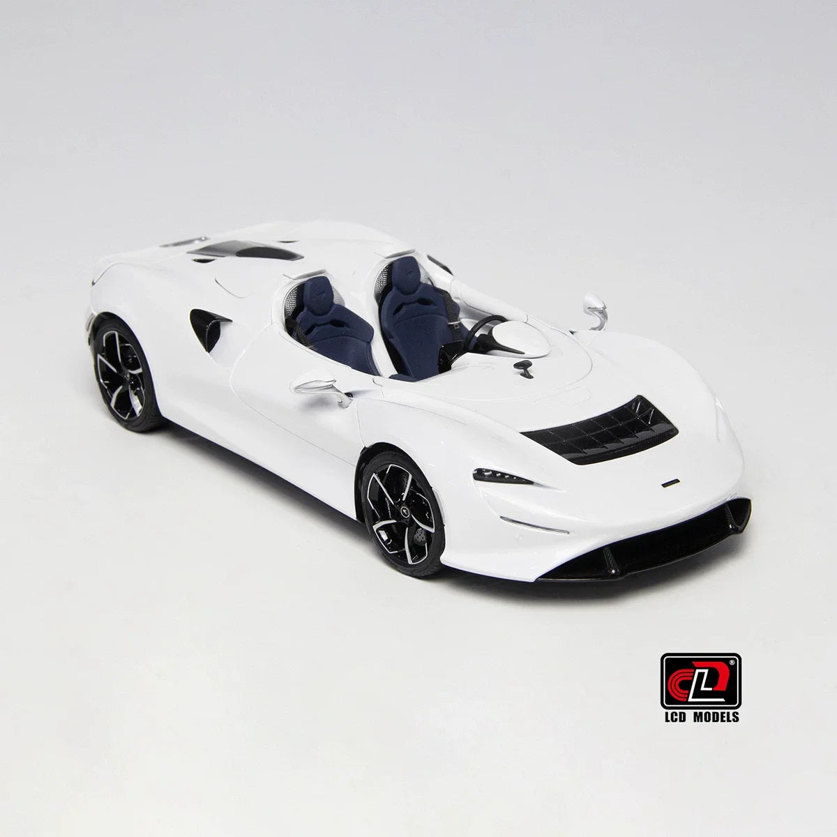 LCD Diecast car model 1:18 McLaren ELVA car model metal static display collection