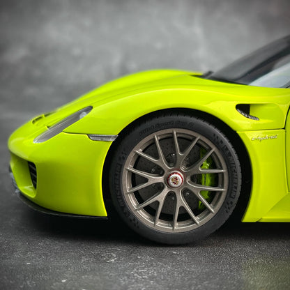AUTOART car model simulation 1/18 Porsche 918 Car Model alloy room ornament display cars model boy collection christmas gift