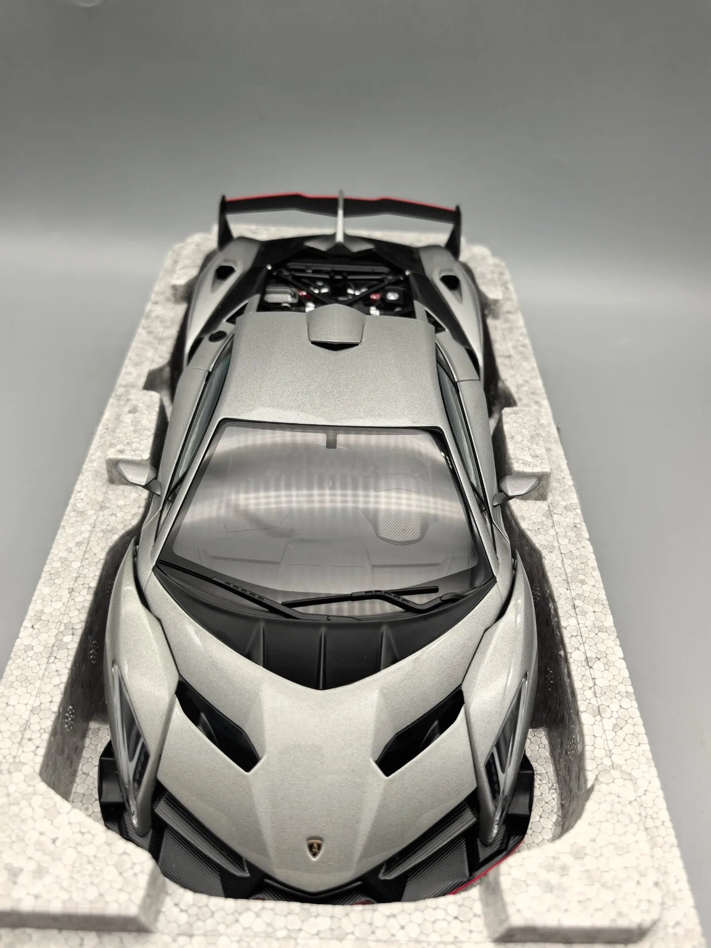 Autoart 1:18 VENENO Gray Simulation Limited Edition All Open Alloy Metal Static Car Model Toy Gift