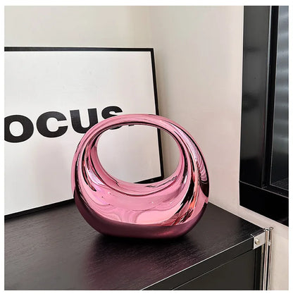 Hot Selling Creative Design Women's Top-Handle Bag PVC Metallic Luster Half Moon Banquet Women's Bag 2026 New Luxury Handbag
