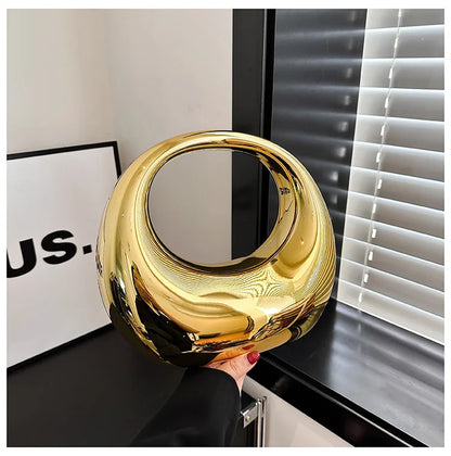 Hot Selling Creative Design Women's Top-Handle Bag PVC Metallic Luster Half Moon Banquet Women's Bag 2026 New Luxury Handbag