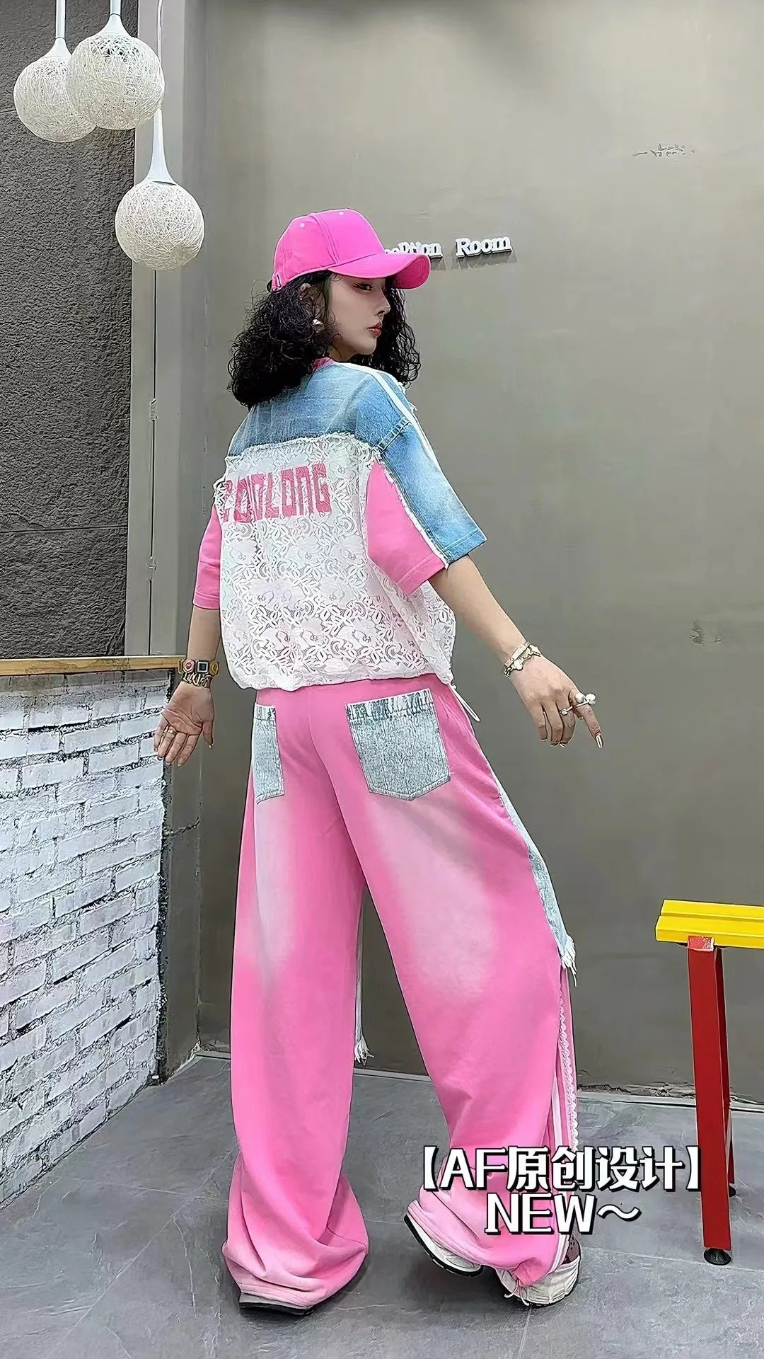 European Trend Suit Women's 2026 Summer New Printed Splicing Denim Ripped Loose Short-sleeved Straight Pants Tide