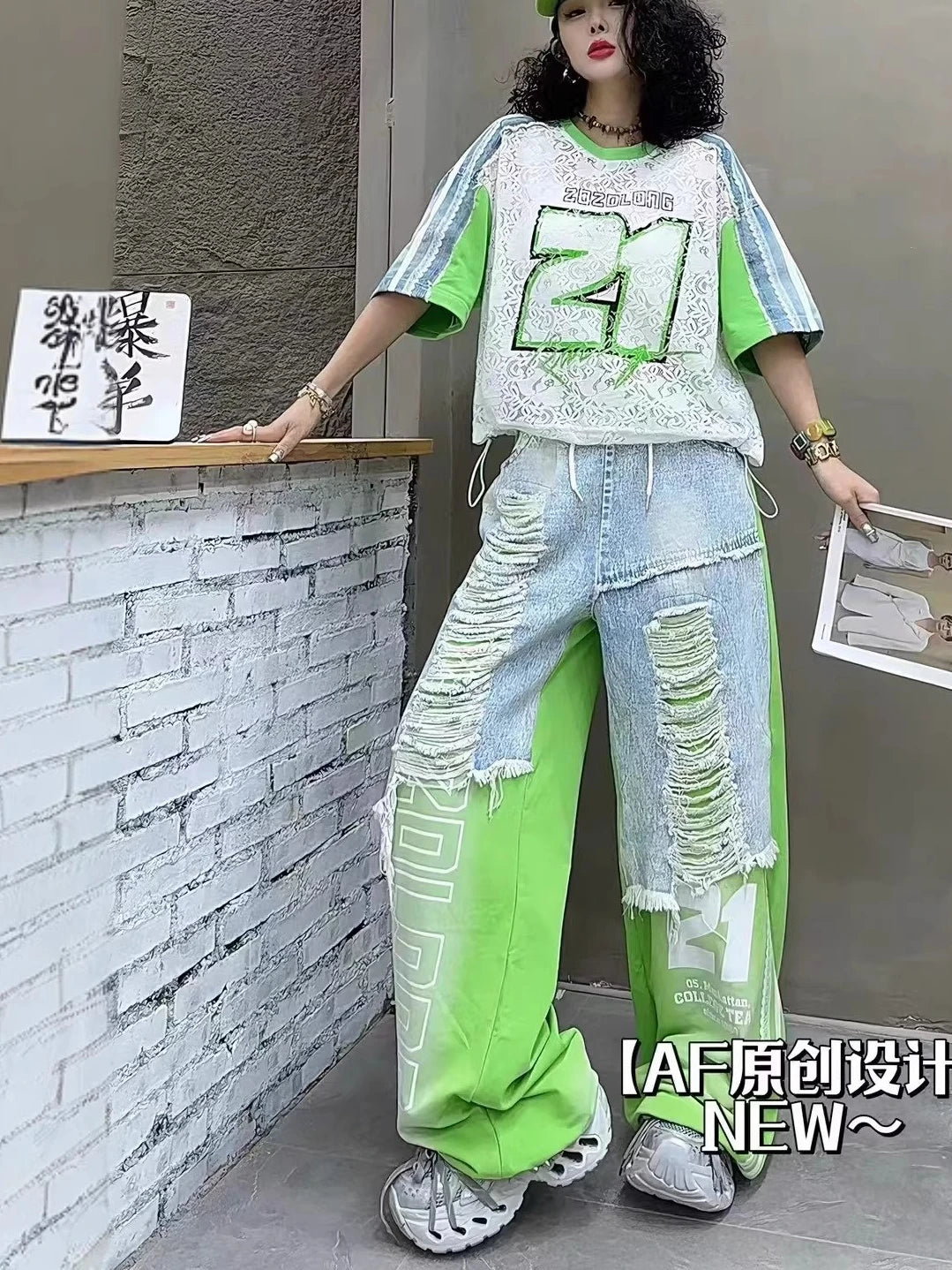 European Trend Suit Women's 2026 Summer New Printed Splicing Denim Ripped Loose Short-sleeved Straight Pants Tide