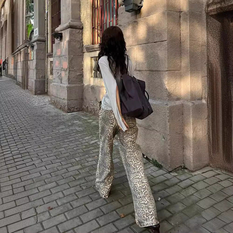 Fashionable Retro Straight Loose Jeans For Women