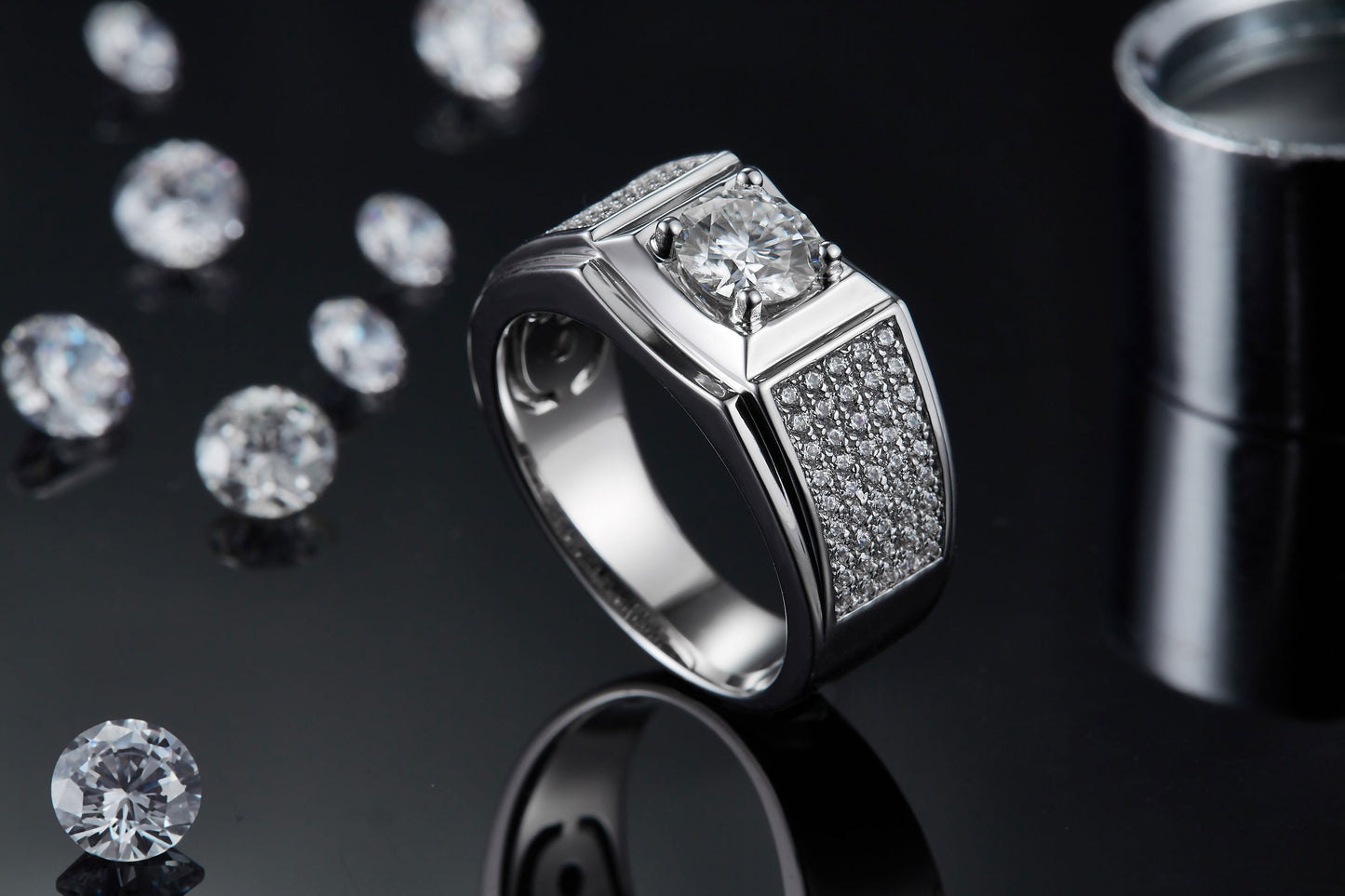 Men's 1-carat Luxury And Fashionable Light Luxury Jewelry Silver Ring Set With Top-quality Moissanite, S925 Silver-plated Platinum
