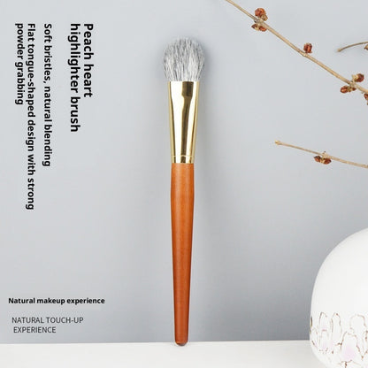 Heart-shaped Highlighter Brush Tongue-shaped Blending Blush Brush Makeup
