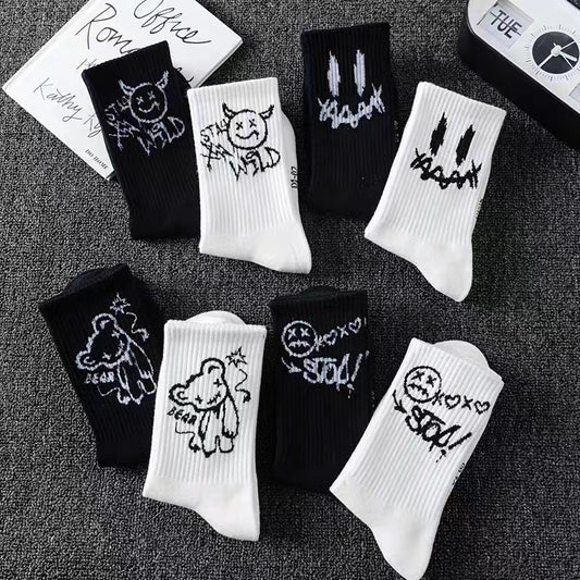 Men's Mid-calf Spring And Summer Trends Sports Black And White Socks