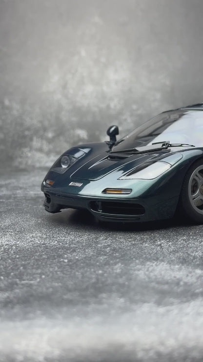 LCD model 1 New 1:18 FOR McLaren F1 XP5 alloy car model sports car static display gift collection for friends
