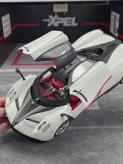 Pagani Huayra Dinastia 1:18 Alloy Racing Car Model Diecasts Metal Sports Car Vehicles Model Simulation Sound Light Kids Toy Gift