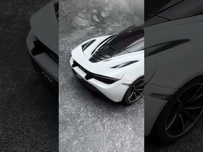 AUTOART 1/18 McLaren 720S  Sports Car Model