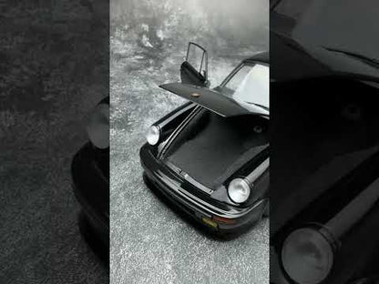 AUTOART 1/18 PORSCHE 911 (930) Turbo Car Model